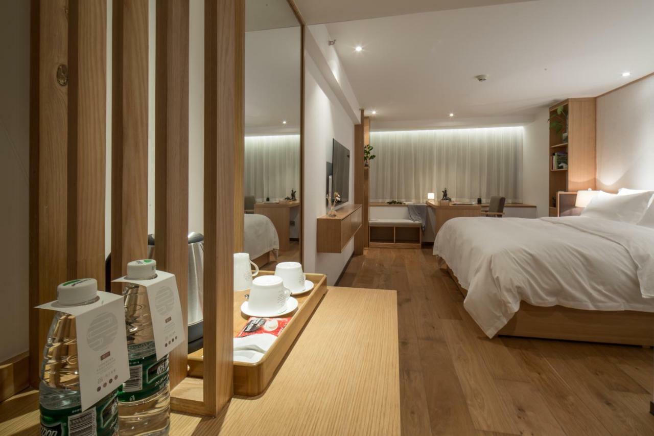 Bai Yun Qin She Boutique Hotel ฉงชิ่ง ภายนอก รูปภาพ